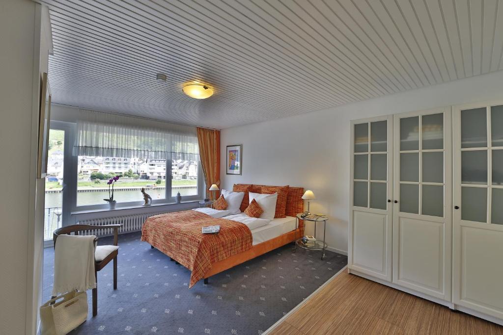 Hotel Karl Noss Cochem Quarto foto