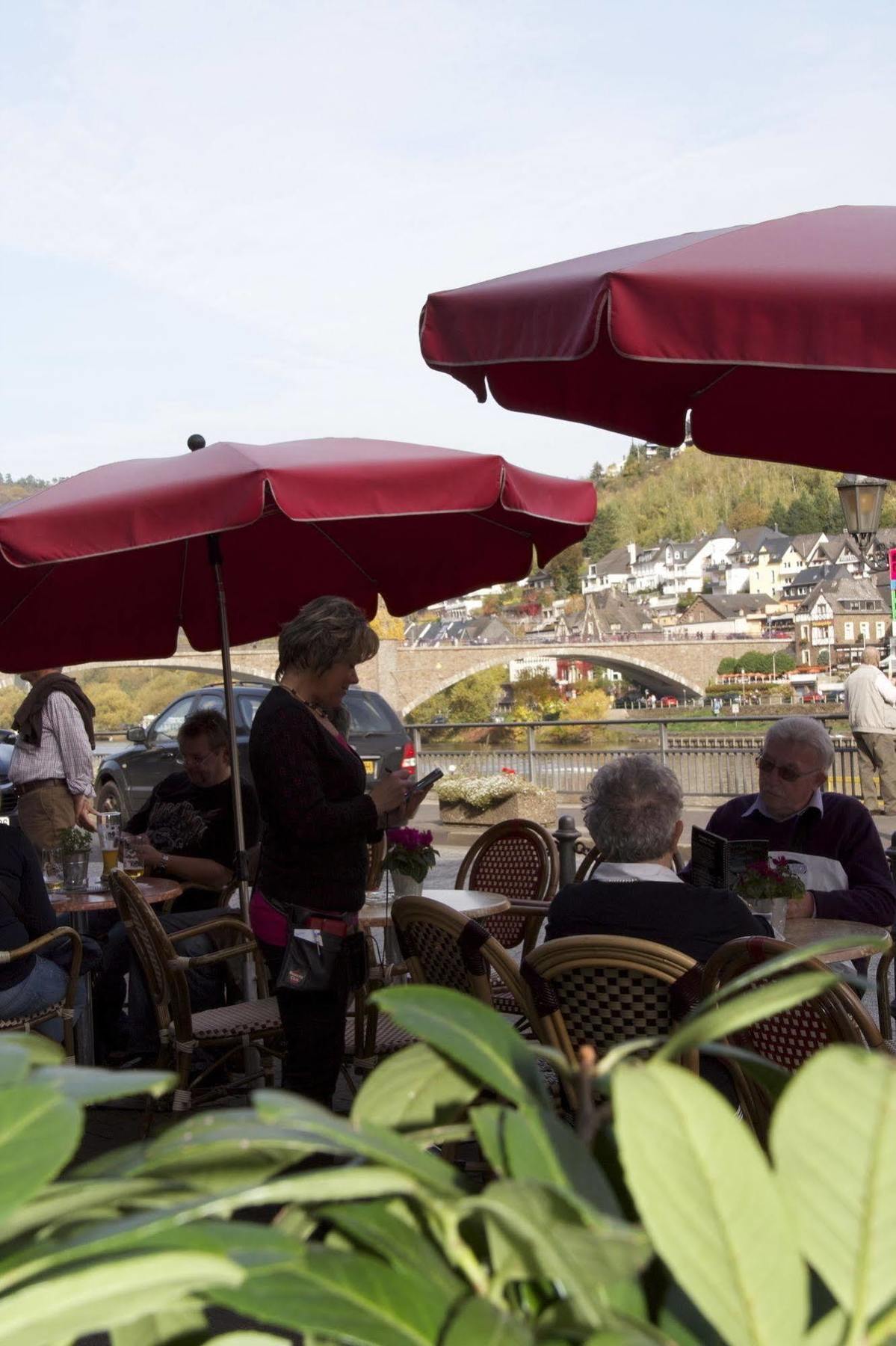 Hotel Karl Noss Cochem Exterior foto